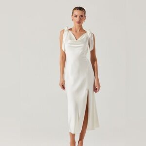 ASTR the label Allexina Satin Midi Dress medium